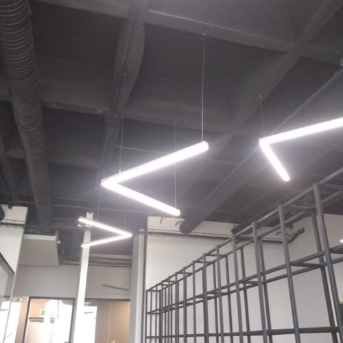 Lámpara LED Lineal Colgante Negro 2m Angulo 90°