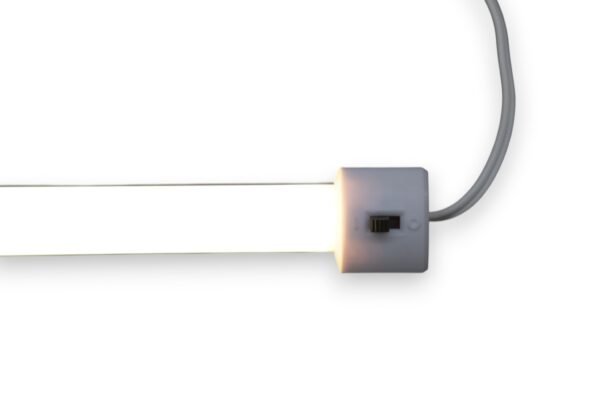 Lámpara LED Esquinero Autoadherible 50cm Luz Cálida