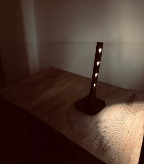 Lámpara LED de Escritorio Moderna Luz Puntual Nocturna Luz Calida